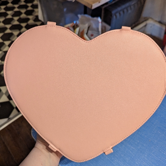 Em and sprout spooky pastel pink Jack o lantern heart shaped crossbody bag - Picture 6 of 7